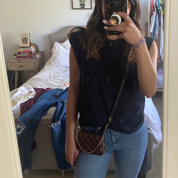 Louis Vuitton - Mini Pochette - Picture 4 of 7